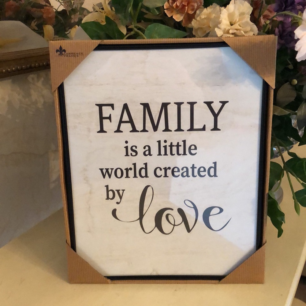 NWT Lawrence Frames Family Quote Frame